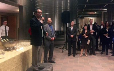 Recaudador de fondos de apoyo a la salud mental aumenta $100,000 al Opus One Winery